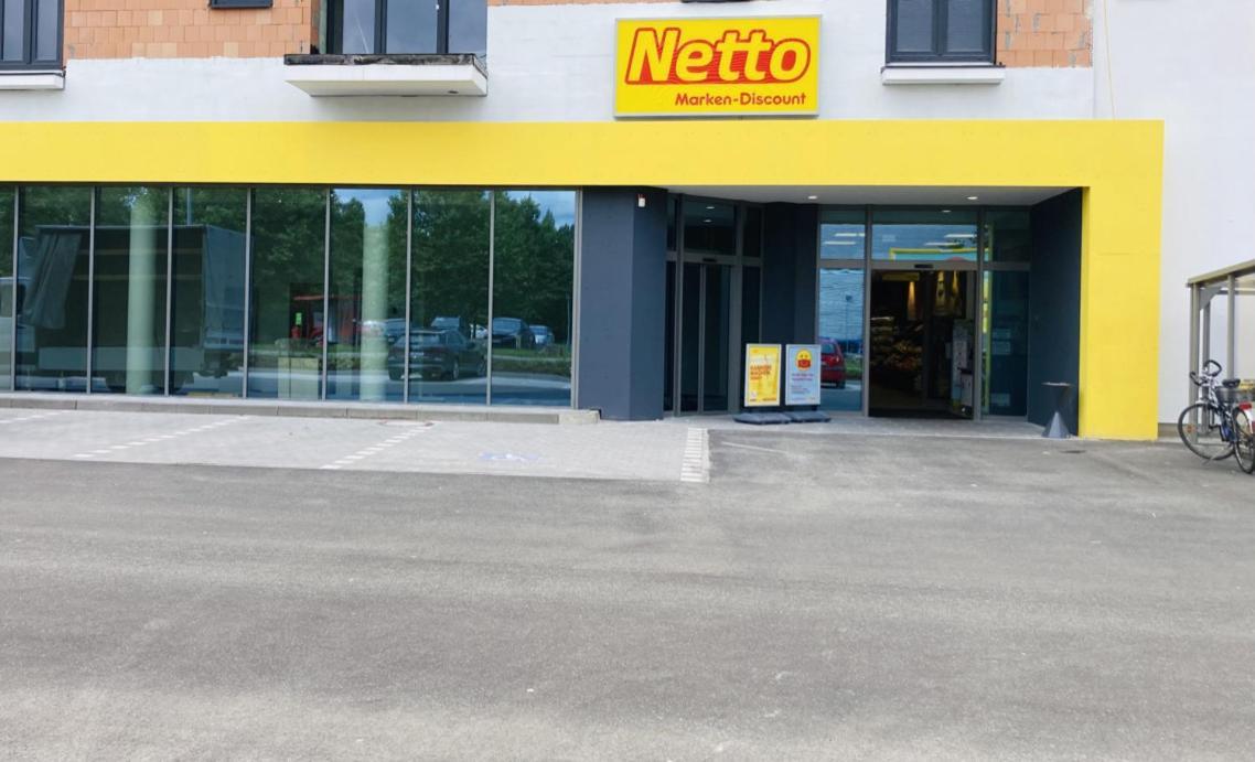 Living At Saarpartments -Adultsonly- 2 Bedrooms, Kitchen - Business & Holiday Apartments For Long- And Short Term Stay, 3 Min To Train Station, Secure E-Bike Parking! Saarbrücken Esterno foto